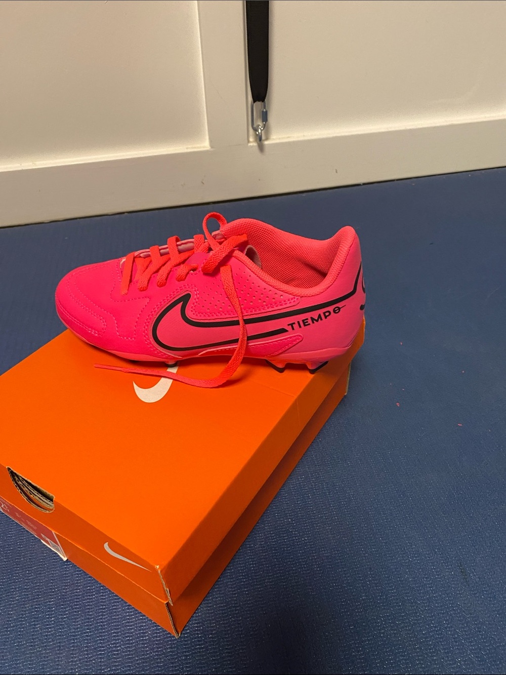 Nike Kids Bright Pink Tiempo Soccer Cleats